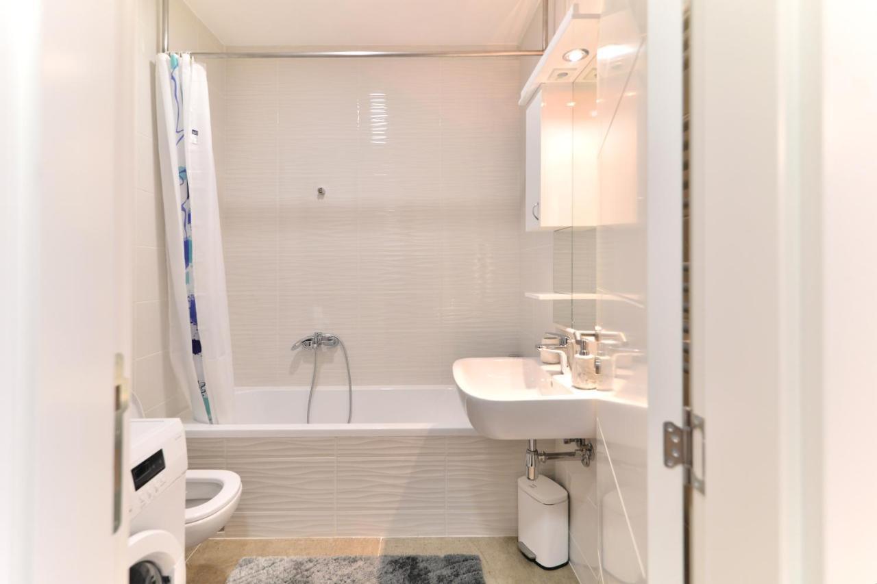 Neo Apartment Нови Сад Екстериор снимка